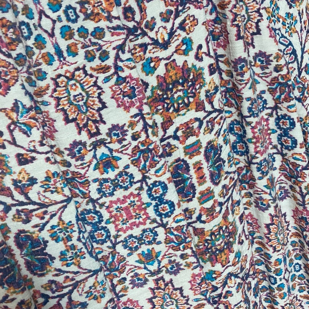 3/$20 bundle and save
Kim Rogers Multicolor Patterned Blouse - Picture 7 of 8